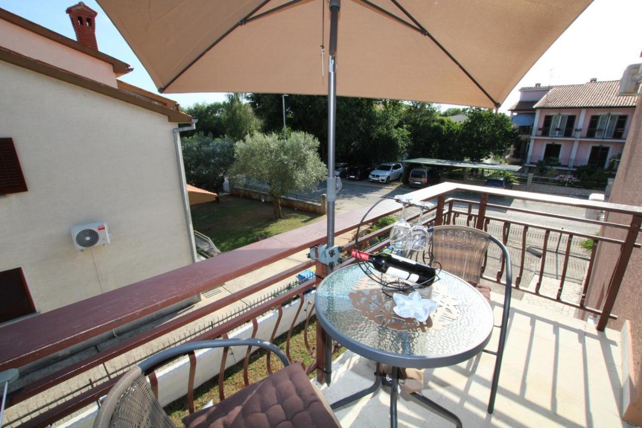 Blue Adria Suites Porec Ngoại thất bức ảnh