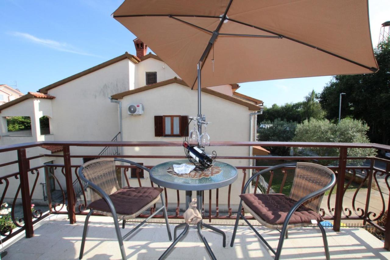 Blue Adria Suites Porec Ngoại thất bức ảnh