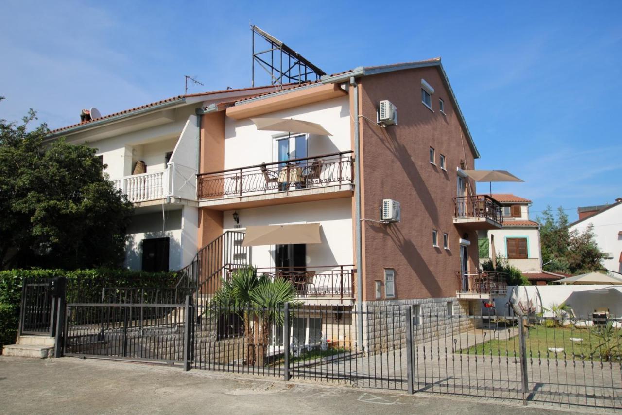 Blue Adria Suites Porec Ngoại thất bức ảnh