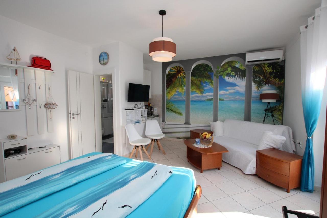 Blue Adria Suites Porec Ngoại thất bức ảnh